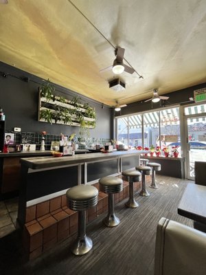Lucy's Burger Bar by null