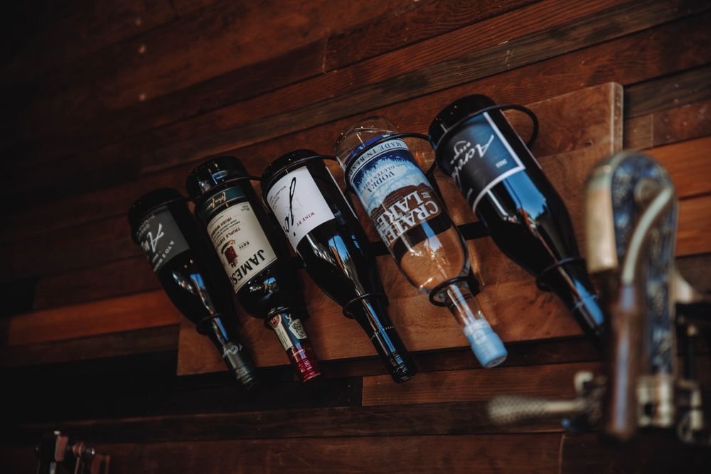 The Mane Pour Mobile Bar