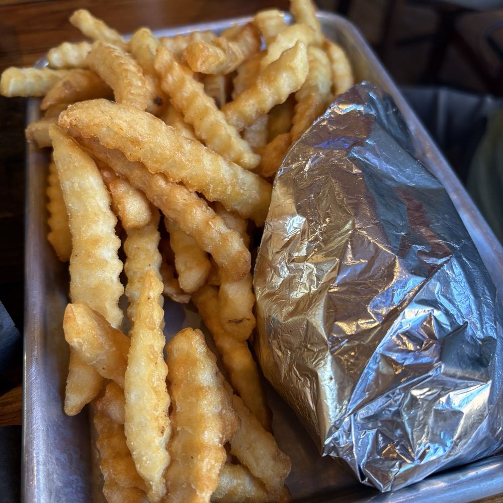 Paso Robles Brewing - Fries and half of a Tri tip sandwich - Breweries Near Me - San Luis Obispo, California