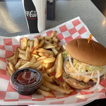 Pop's Kitchen and Taproom - Mac Daddy - Delis Near Me - Easton, Pennsylvania Pop's Kitchen and Taproom - Mac Daddy - Delis Near Me - Easton, Pennsylvania