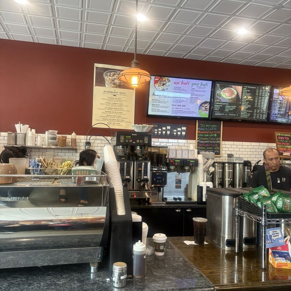 Tazza Cafe - Inside - Coffee & Tea Near Me - Armonk, New York Tazza Cafe - Inside - Coffee & Tea Near Me - Armonk, New York