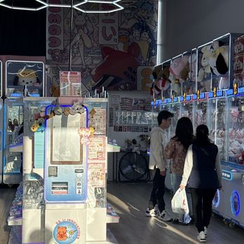 Mega Claws - Arcades Near Me - San Jose, California