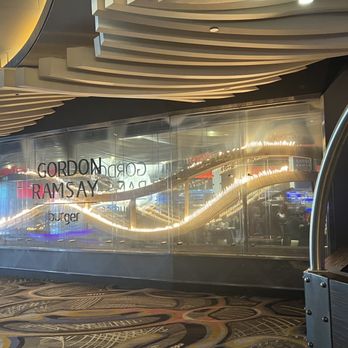 Gordon Ramsay Burger Las Vegas - Beautiful entrance - Burgers Near Me - Las Vegas, Nevada Gordon Ramsay Burger Las Vegas - Beautiful entrance - Burgers Near Me - Las Vegas, Nevada