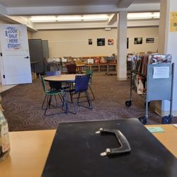 Martinez Public Library - In love with this library bookstore and the people who volunteer & visit, all bookies.