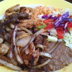 Alvarez Mexican Restaurant - "Fajitas mixto"