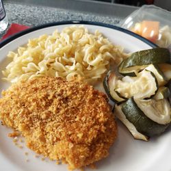AdventHealth Heart of Florida - Breaded chicken with noodles and zucchini