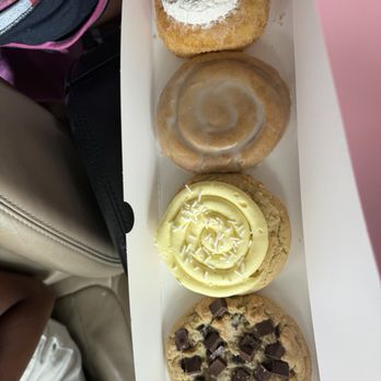 Crumbl - Alpharetta - So good! - Bakeries Near Me - Alpharetta, Georgia
