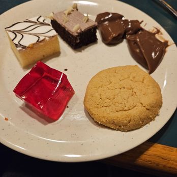 Peking Buffet - My dessert plate. It contains chocolate and vanilla cake, chocolate pudding, a cookie, and a cube of strawberry jello. - Chinese Near Me - Glassboro, New Jersey