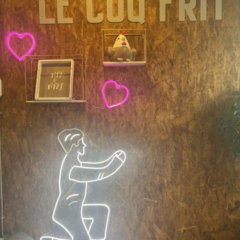 Le Coq Frit - Wall - Chicken Shop Near Me - Vancouver, British Columbia