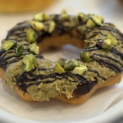 Paris Baguette - Dubai donut