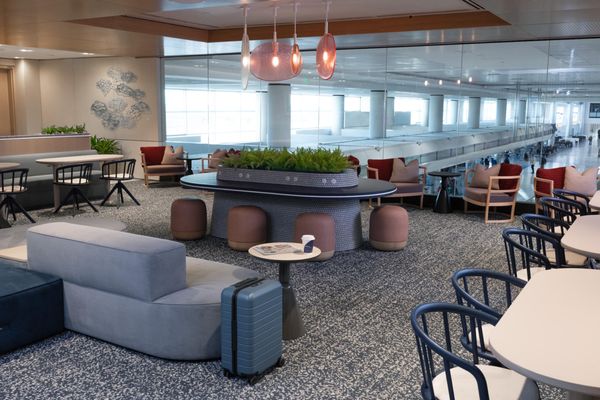 Capital One Lounge at DEN by null