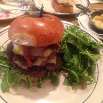Duke's Grocery - Proper burger - Pubs Near Me - Washington, DC, District of Columbia