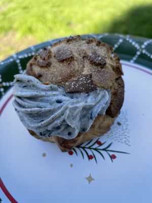 Pâtisserie Chantilly by null