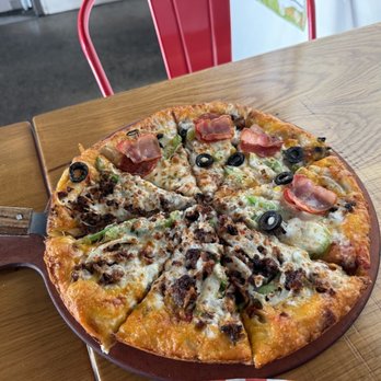 Korea Town Pizza - 1/2 Combination and 1/2 Golden Bulgogi - Pizza Near Me - Buena Park, California Korea Town Pizza - 1/2 Combination and 1/2 Golden Bulgogi - Pizza Near Me - Buena Park, California