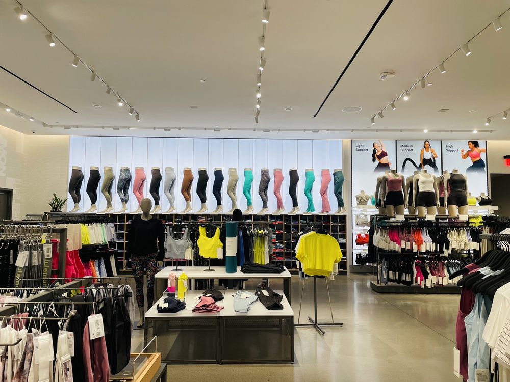 LULULEMON Updated September 2024 17 Photos & 26 Reviews 2901 S