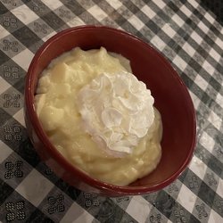 Mama-N-Ems Southern Kitchen - Banana pudding
