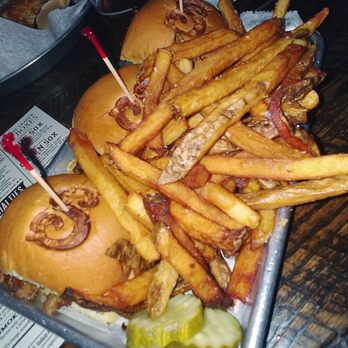 Smoke Justis - Brisket sliders - Bars Near Me - Covington, Kentucky Smoke Justis - Brisket sliders - Bars Near Me - Covington, Kentucky