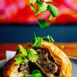 Meo Bar - Delcious lunch pastry (Pate Chaud) - ground pork filling with wood ear mushrooms