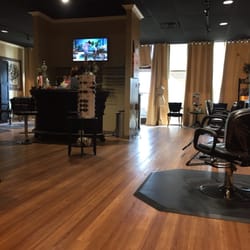 Bravo's Hair Gallery & Color Bar