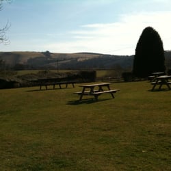 Three Horseshoes
