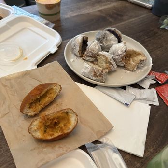 Brenda's Oakland - Beignets - Breakfast & Brunch Near Me - Oakland, California Brenda's Oakland - Beignets - Breakfast & Brunch Near Me - Oakland, California