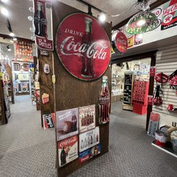 Rau's Country Store - Coca-Cola memorabilia
