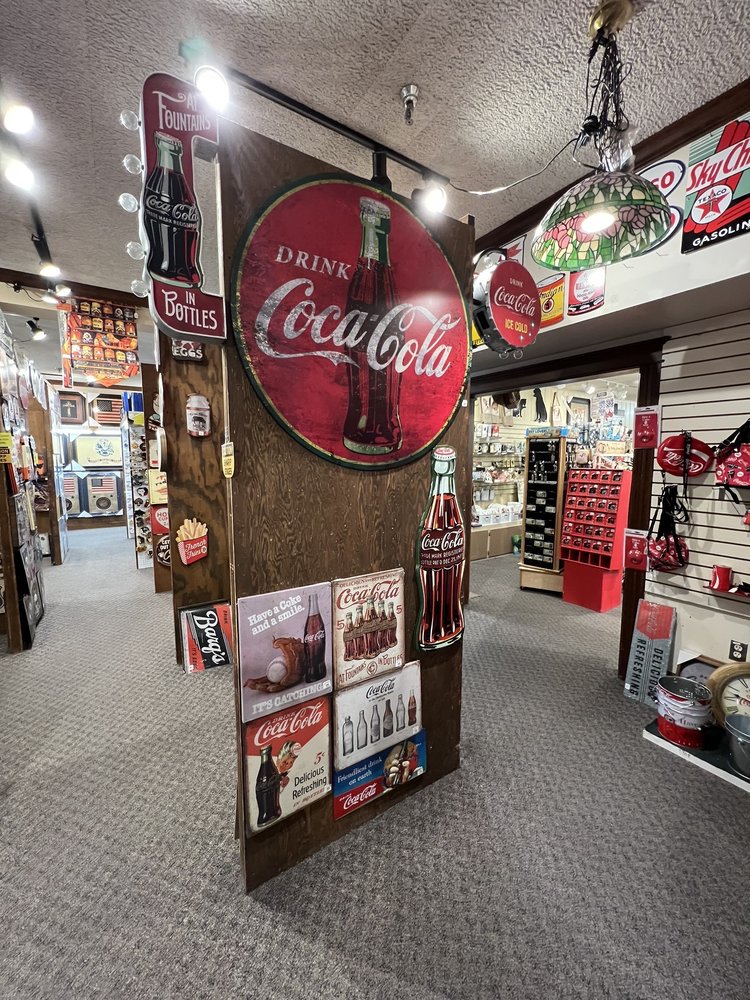 RAU’S COUNTRY STORE Updated October 2024 43 Photos & 21 Reviews