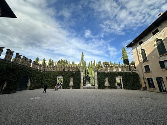 Giusti Garden by null