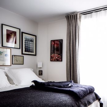 Le Pigalle - The Pigalle 15 is a typically Parisian mini-studio, with an open-plan bathroom and shower. - Hotels Near Me - Paris, 75