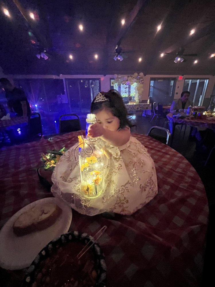 LINN VALLEY LAKES Updated August 2024 12 Photos 9 Linn Valley Ave