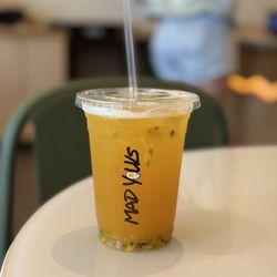 Mad Yolks - Lilikoi Green Tea