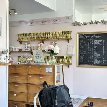 Piggy & Paisley - Patisserie/Cake Shop Near Me - Victoria, British Columbia Piggy & Paisley - Patisserie/Cake Shop Near Me - Victoria, British Columbia