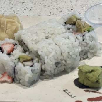 Sora - Brown avocados and imitation crab when I ordered snow crab. - Sushi Bars Near Me - Detroit, Michigan Sora - Brown avocados and imitation crab when I ordered snow crab. - Sushi Bars Near Me - Detroit, Michigan