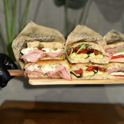 Amore & Farina - Focaccia rellena
