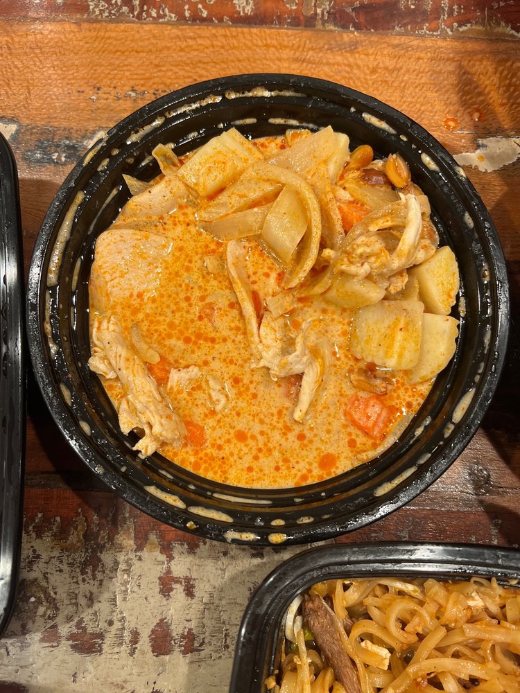 LUK THAI Updated September 2024 76 Photos & 106 Reviews 249 Main