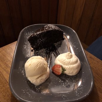 Murphy's - Warm Chocolate Cake with whipped cream & ice cream - Pubs Near Me - Killarney, Kentucky