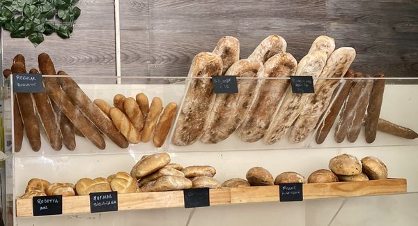 De Lucia Bakery Buon Pane Italiano by null