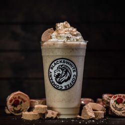 Black & White Coffee Company - Mazapán frap