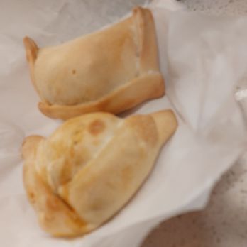 Chilenazo - Beef & chicken empanadas.. Delicious!! - Latin American Near Me - Canoga Park, California