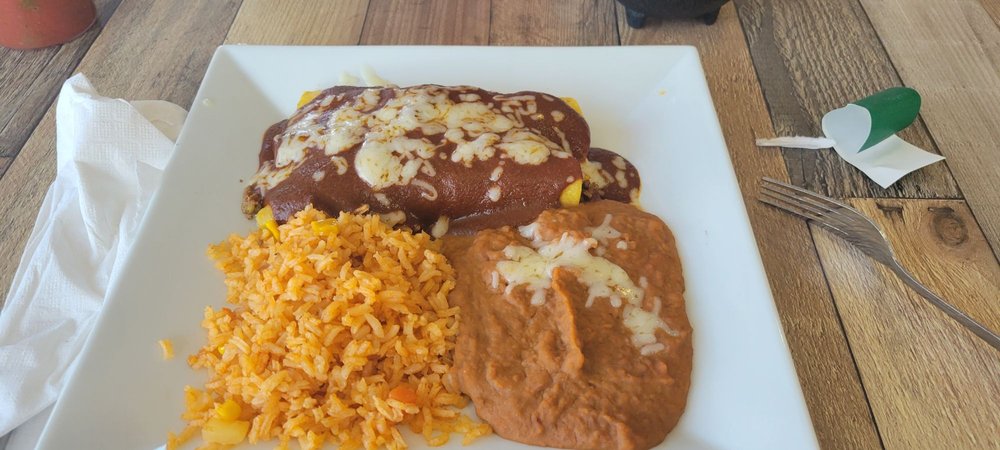 Los Agaves Mexican Restaurant