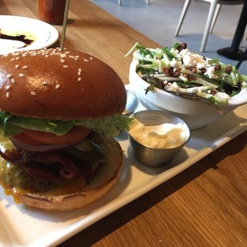 Earls Kitchen + Bar - Burger and a delicious salad subbed for fries! - New American Near Me - Orlando, Florida Earls Kitchen + Bar - Burger and a delicious salad subbed for fries! - New American Near Me - Orlando, Florida