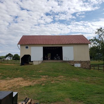 Wheatland Spring Farm + Brewery - Breweries Near Me - Waterford, Virginia