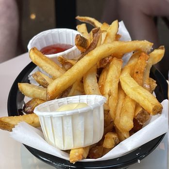 Picnic - Fries - Wine Bars Near Me - Philadelphia, Pennsylvania