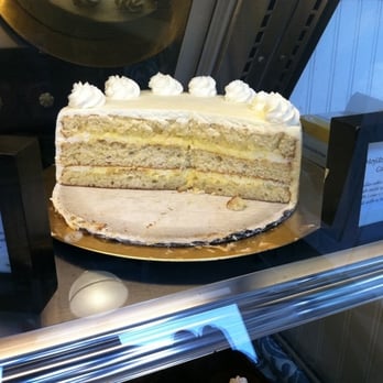 Blu Moon Eats Catering - Amazing cakes! - Caterers Near Me - Carmel, Indiana