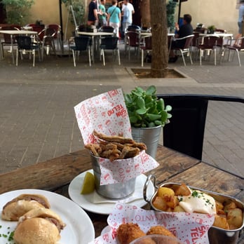 Tantarantana - - Fried Fish (Pescaditos Fritos) - Mini Burger - Chicken Croquettes - Spicy Potatoes - Spanish Near Me - Barcelona, B Tantarantana - - Fried Fish (Pescaditos Fritos) - Mini Burger - Chicken Croquettes - Spicy Potatoes - Spanish Near Me - Barcelona, B