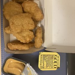 McDonald's - McNuggets and Special Edition Gold Sauce