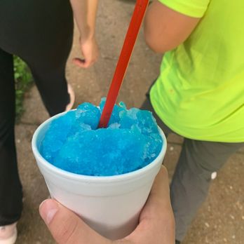 The Igloo Snowcones - Blue raspberry snowcone - Desserts Near Me - St. Louis, Missouri The Igloo Snowcones - Blue raspberry snowcone - Desserts Near Me - St. Louis, Missouri