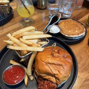 Mesler Kitchen Bar Lounge - Spicy Fried Chicken Sandwich - New American Near Me - Chicago, Illinois Mesler Kitchen Bar Lounge - Spicy Fried Chicken Sandwich - New American Near Me - Chicago, Illinois