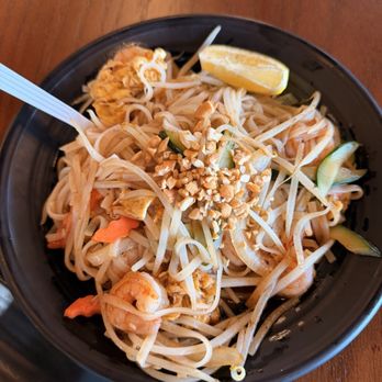 Sushi Oishii AYCE - Pad Thai - Japanese Near Me - Herndon, Virginia Sushi Oishii AYCE - Pad Thai - Japanese Near Me - Herndon, Virginia