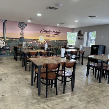 Smokemade Meats + Eats - Plentiful seating - Barbeque Near Me - Orlando, Florida Smokemade Meats + Eats - Plentiful seating - Barbeque Near Me - Orlando, Florida